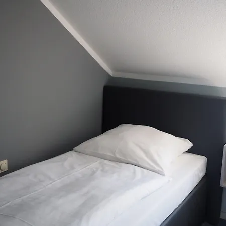 Kipphut 3* Sarstedt
