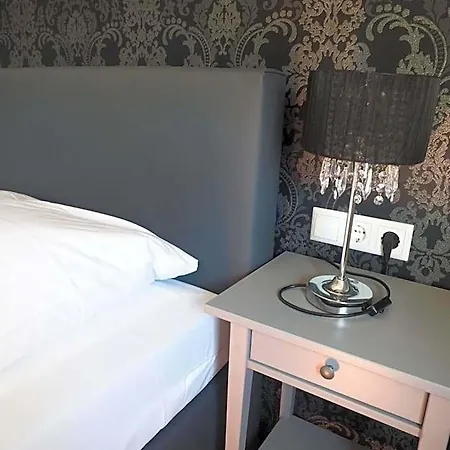 Kipphut 3* Sarstedt